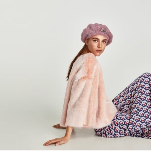 Zara Faux Fur Sweater Shirt - Picture 4 of 12